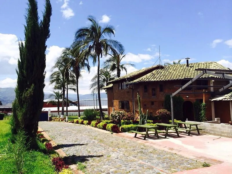 Hosteria Rosa Blanca Puembo