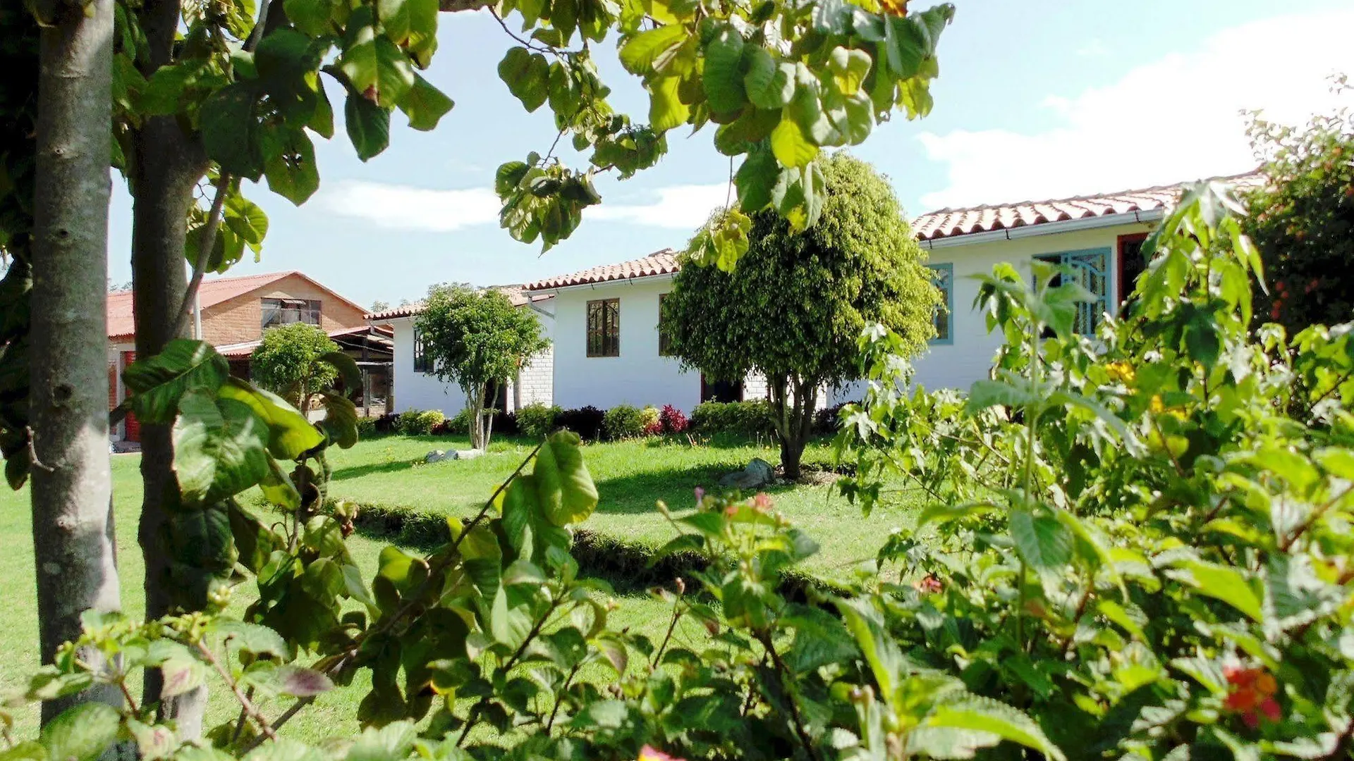 Hosteria Rosa Blanca Puembo Ecuador